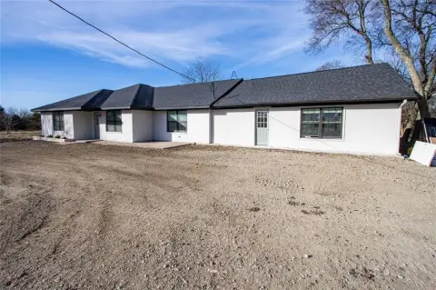 Texas Ranch with Renovated Home