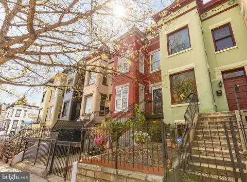 Updated Victorian Multifamily in DC