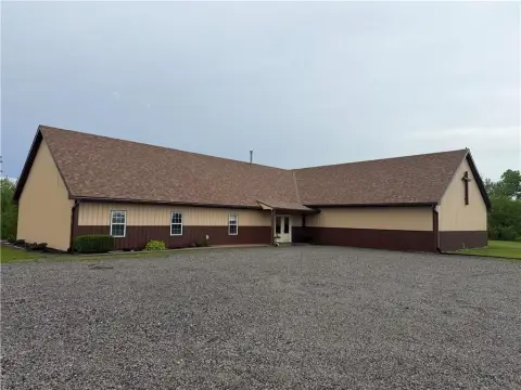 Holt Church on 3 Acres