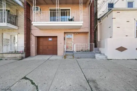 3-Unit Triplex