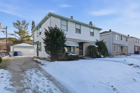 Milwaukee Duplex with Income Potential