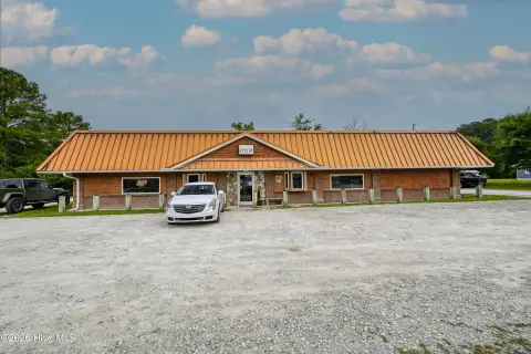 Established Pub with Highway Frontage