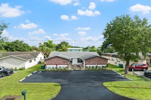 Triplex with Six Parking Spaces