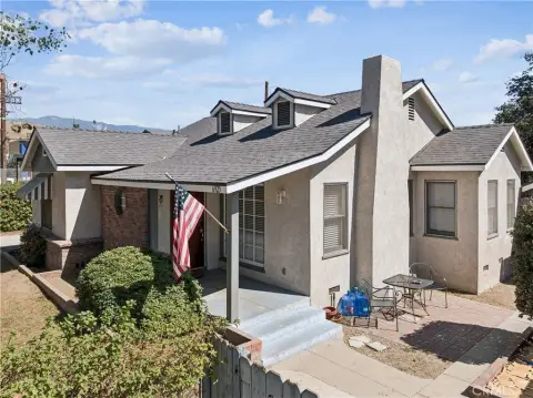 Triplex with Separate Parking