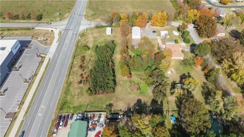 Level Commercial Land