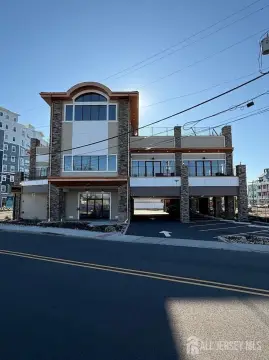 Turnkey Restaurant Opportunity Near Beach
