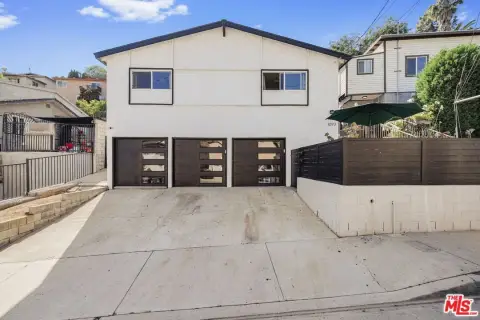 City Terrace Vacant Modern Duplex