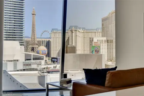 Luxury High-Rise Living in Las Vegas