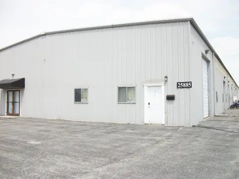 Flex Space with Overhead Doors