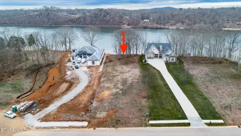 Loudon Land Overlooking Watts Bar