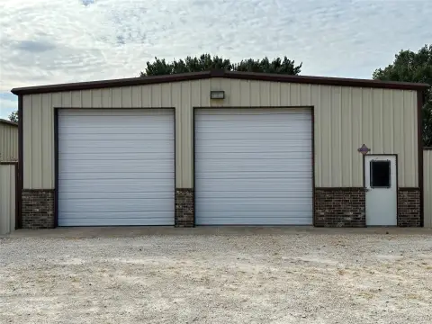 Warehouse with Three Overhead Doors
