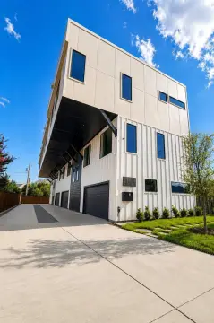 New-Construction Quadplex with Rooftops