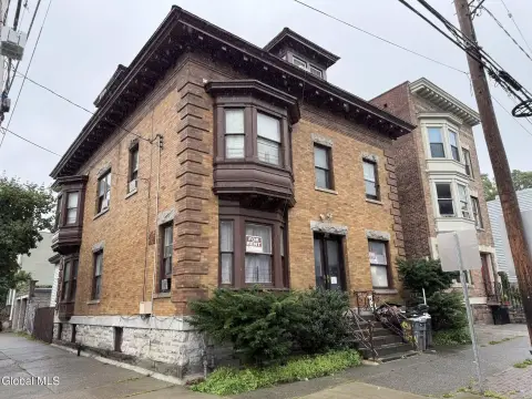 4-Unit Quadplex with Garage