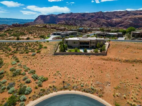 Homesite with Red Rock Views