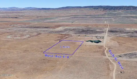 Land in Antelope Acres