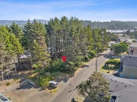 Lincoln City Land For Sale