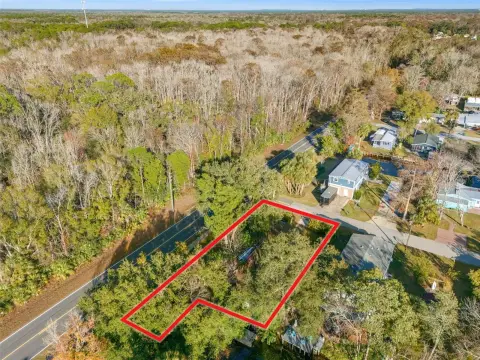 Waterfront Lot in Weeki Wachee