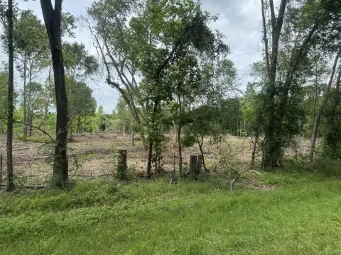 Unrestricted Highway-Frontage Land