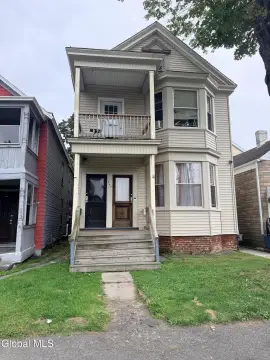 Two-Unit Duplex with River Views
