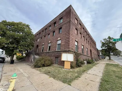 Historic Downtown Mixed-Use Building