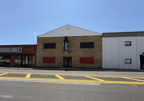 Entertainment Bar and Pub