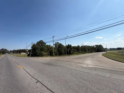 Commercial Land with Dual Frontage