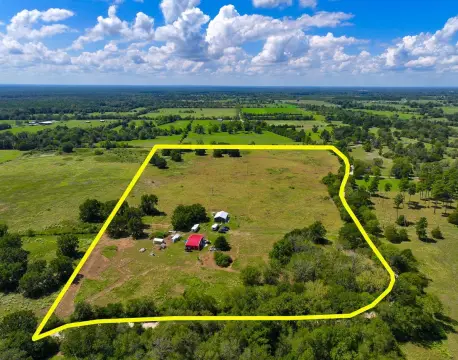Fenced Agricultural Land with Improvements