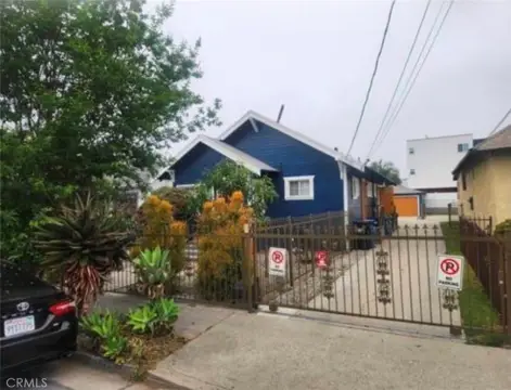 Income-Producing Duplex in Los Angeles