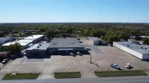 Versatile Industrial Property in Dallas