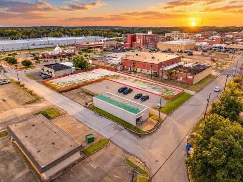 Commercial Land