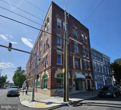 Street Retail Space with Storage