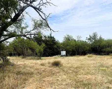 Hallettsville Land with Shop, Home