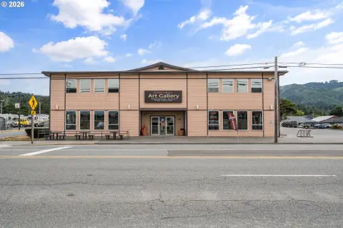 Two-Story Retail Space with Cafe