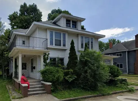 Multi-Family Home with Flexible Layout