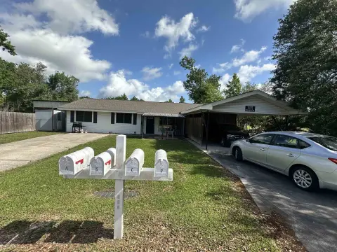 Furnished Triplex