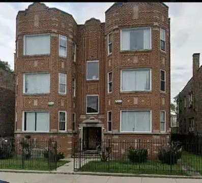 Six-Unit Brick Apartment Building