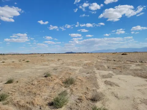 Lancaster Land with Water Well