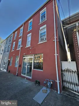 Three-Unit Residential Income Triplex