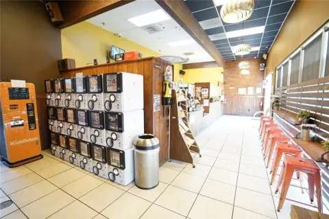 Established Beverage Shop Opportunity