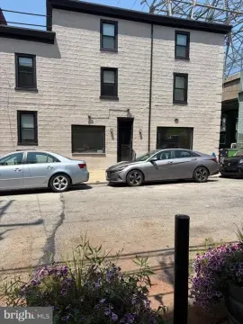 Duplex With Mixed-Use Potential