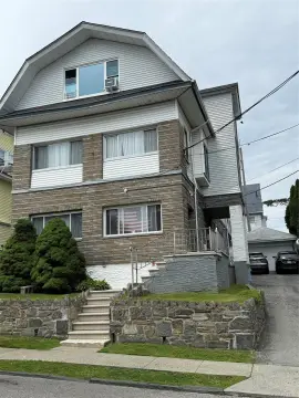 Three-Family Home in Northwest Yonkers