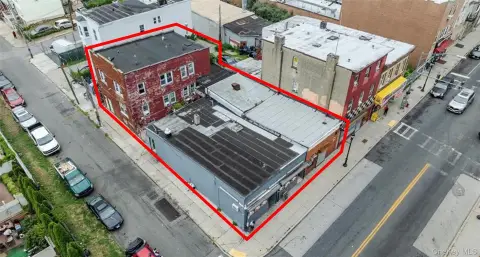 One-Story Mixed-Use Property