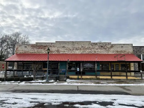 Three-Storefront Retail Building