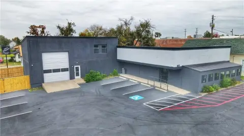 Rogers Retail Space on Walnut