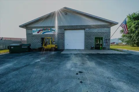 Auto Shop with Residence