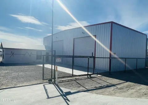 El Paso Office/Warehouse Space