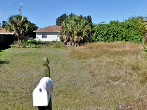 Residential Land in North Port