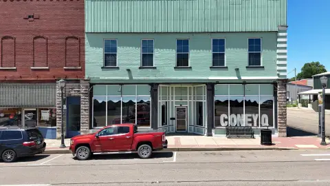 Mixed-Use Property with Apartment