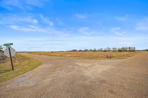 Prime Land in Round Top, TX