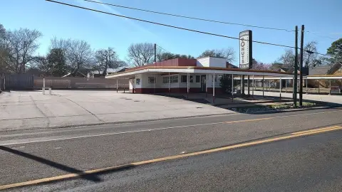 Former Sonic Restaurant on Corner
